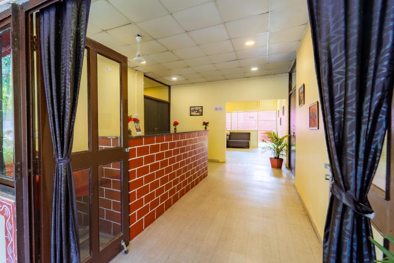 Narmada Hills Resort Godarpura Exterior photo