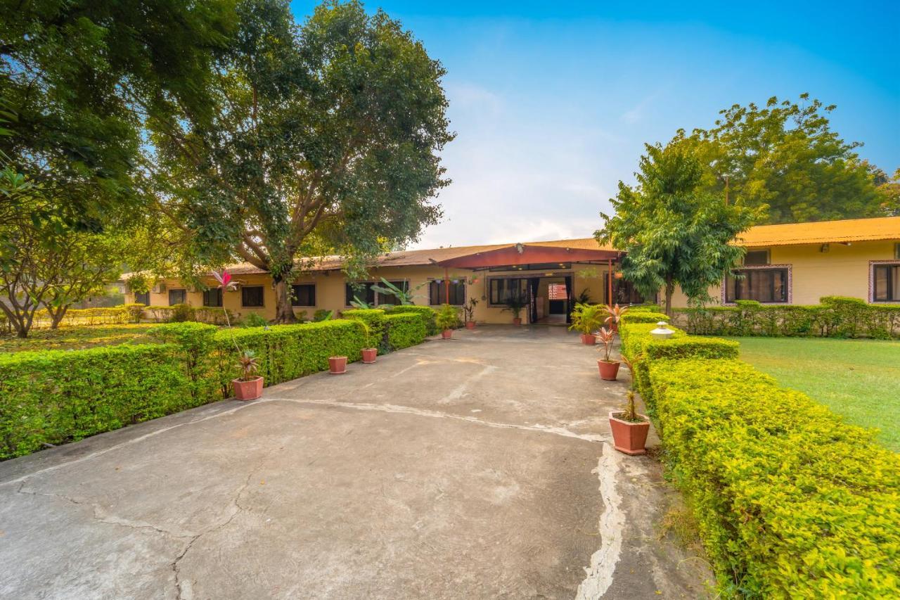 Narmada Hills Resort Godarpura Exterior photo