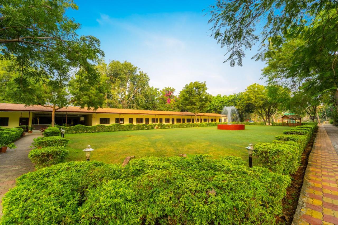 Narmada Hills Resort Omkareshwar Exterior photo