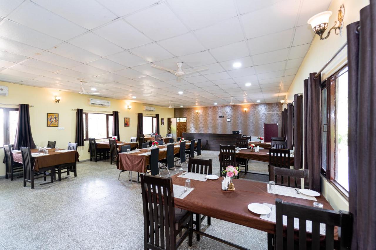 Narmada Hills Resort Omkareshwar Exterior photo